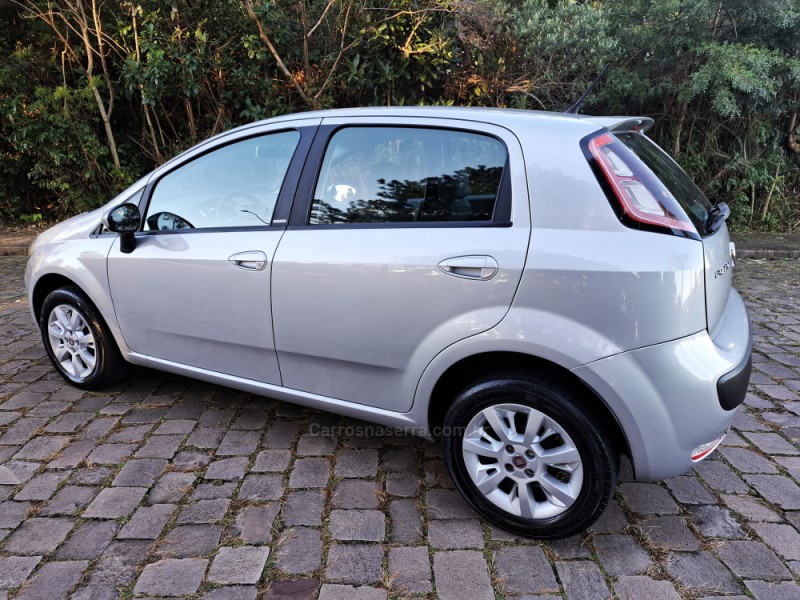 PUNTO 1.4 ATTRACTIVE 8V FLEX 4P MANUAL - 2014 - BENTO GONçALVES