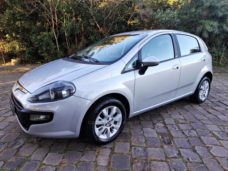 PUNTO 1.4 ATTRACTIVE 8V FLEX 4P MANUAL - 2014 - BENTO GONçALVES