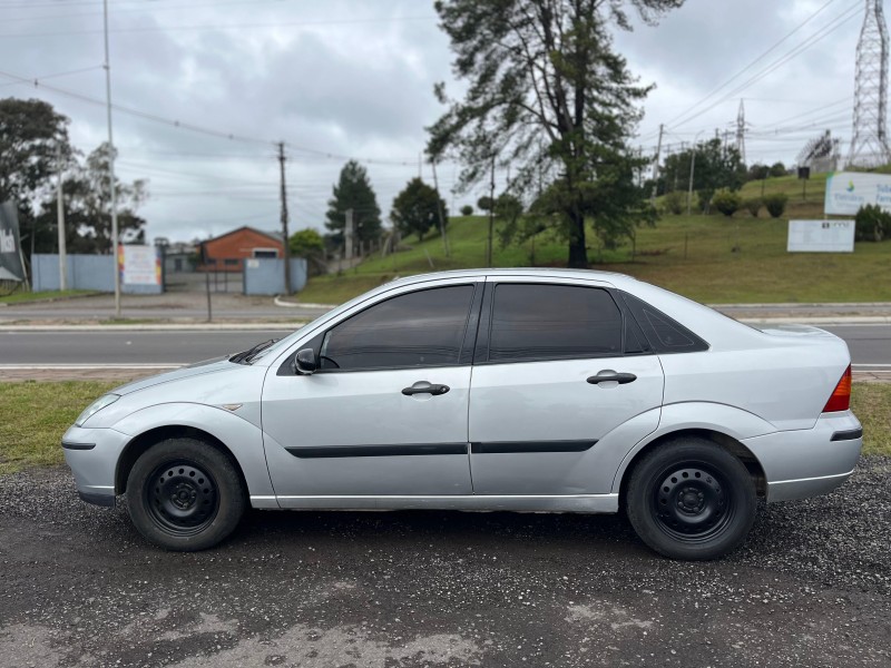 FOCUS 1.6 8V FLEX 4P MANUAL - 2007 - FARROUPILHA