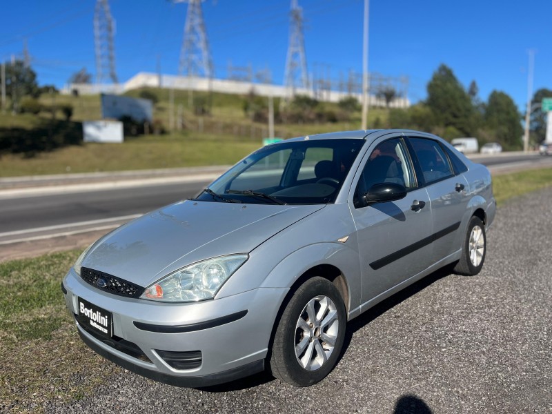 FOCUS 1.6 GLX SEDAN 8V GASOLINA 4P MANUAL - 2007 - FARROUPILHA