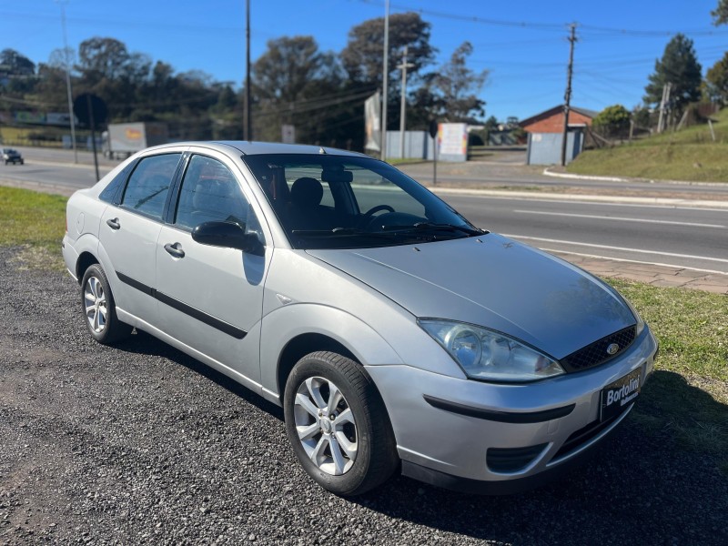 FOCUS 1.6 GLX SEDAN 8V GASOLINA 4P MANUAL - 2007 - FARROUPILHA