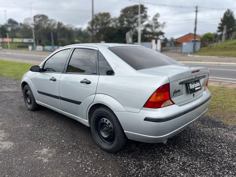 FOCUS 1.6 8V FLEX 4P MANUAL - 2007 - FARROUPILHA