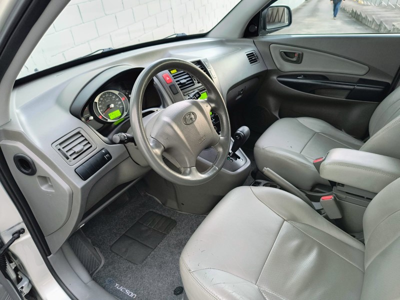 TUCSON 2.0 MPFI GLS 16V 143CV 2WD GASOLINA 4P AUTOMÁTICO - 2011 - CAXIAS DO SUL