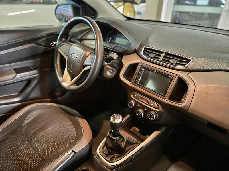 PRISMA 1.4 MPFI LT 8V FLEX 4P MANUAL - 2015 - CAXIAS DO SUL