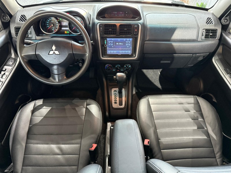 PAJERO TR4 2.0 4X2 16V 140CV FLEX 4P AUTOMÁTICO - 2013 - FARROUPILHA