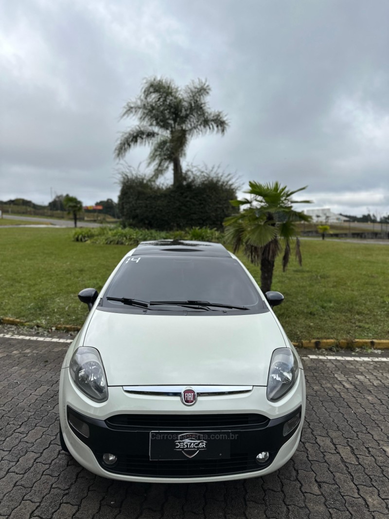 PUNTO 1.8 SPORTING 16V FLEX 4P MANUAL - 2014 - CAXIAS DO SUL