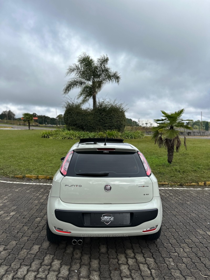 PUNTO 1.8 SPORTING 16V FLEX 4P MANUAL - 2014 - CAXIAS DO SUL