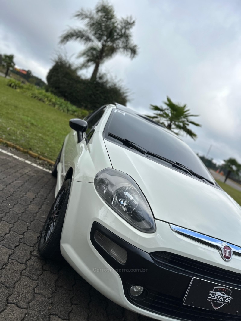 PUNTO 1.8 SPORTING 16V FLEX 4P MANUAL - 2014 - CAXIAS DO SUL