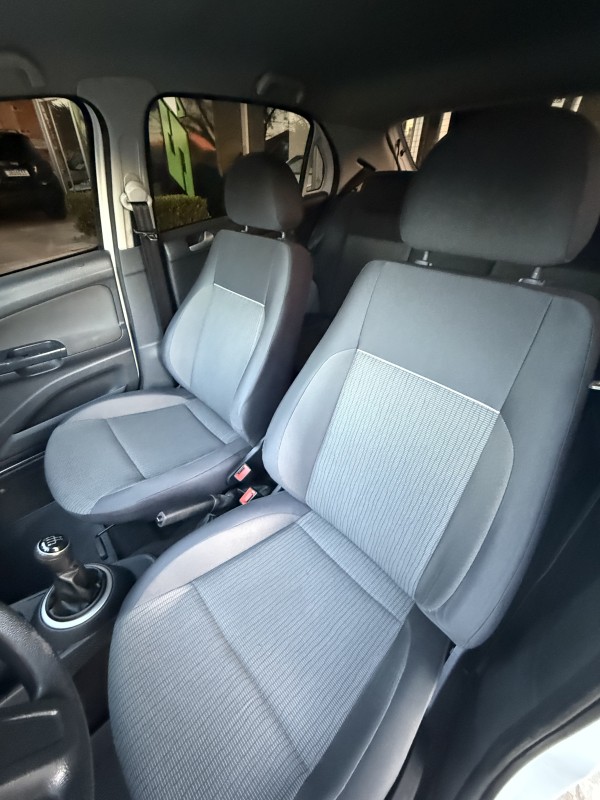 GOL 1.0 MI TREND 8V FLEX 4P MANUAL - 2013 - FARROUPILHA