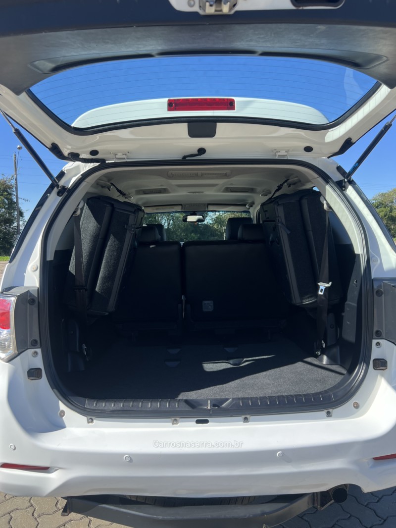 HILUX SW4 3.0 SRV 4X4 7 LUGARES 16V TURBO INTERCOOLER DIESEL 4P AUTOMÁTICO - 2015 - ANTôNIO PRADO