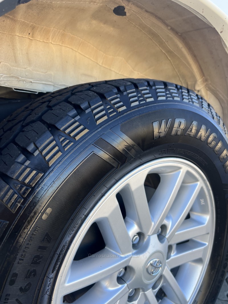 HILUX SW4 3.0 SRV 4X4 7 LUGARES 16V TURBO INTERCOOLER DIESEL 4P AUTOMÁTICO - 2015 - ANTôNIO PRADO