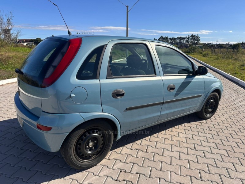 CORSA 1.0 MPFI 8V GASOLINA 4P MANUAL - 2002 - PORTãO