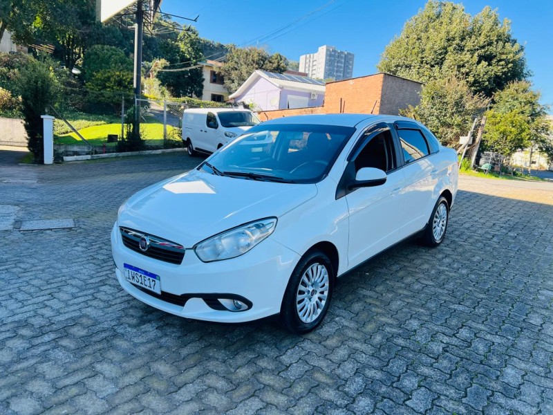 GRAND SIENA 1.4 MPI ATTRACTIVE 8V FLEX 4P MANUAL - 2016 - BENTO GONçALVES