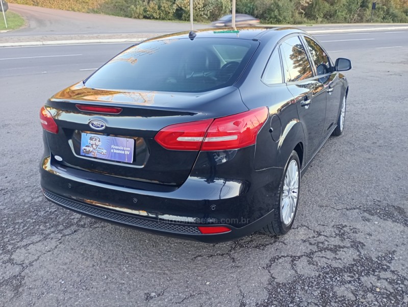FOCUS 2.0 SE PLUS FASTBACK 16V FLEX 4P AUTOMÁTICO - 2016 - FARROUPILHA