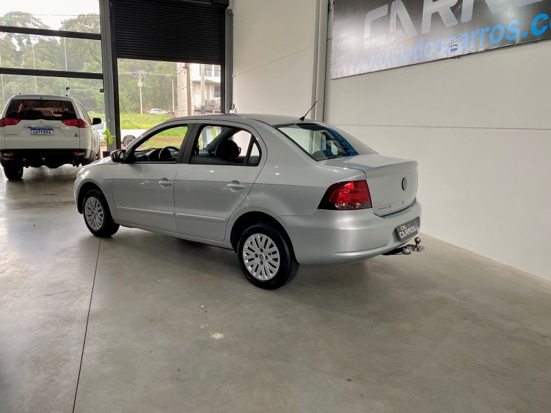 VOYAGE 1.6 MI TREND 8V FLEX 4P MANUAL - 2013 - LAJEADO