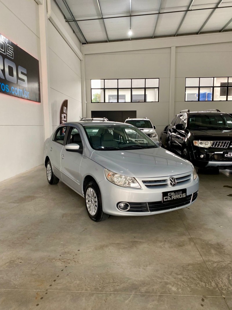 VOYAGE 1.6 MI TREND 8V FLEX 4P MANUAL - 2013 - LAJEADO