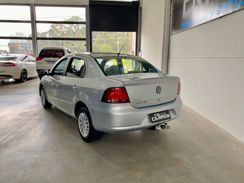 VOYAGE 1.6 MI TREND 8V FLEX 4P MANUAL - 2013 - LAJEADO
