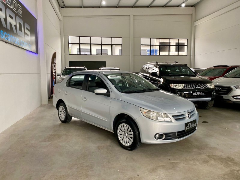 VOYAGE 1.6 MI TREND 8V FLEX 4P MANUAL - 2013 - LAJEADO