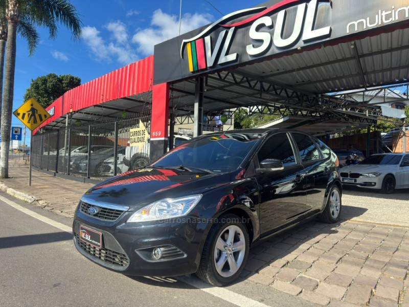 FOCUS 1.6 8V FLEX 4P MANUAL - 2010 - CAXIAS DO SUL