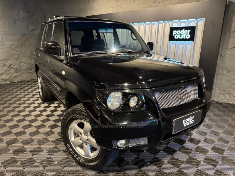 PAJERO TR4 2.0 4X4 16V 131CV GASOLINA 4P AUTOMÁTICO - 2008 - FARROUPILHA