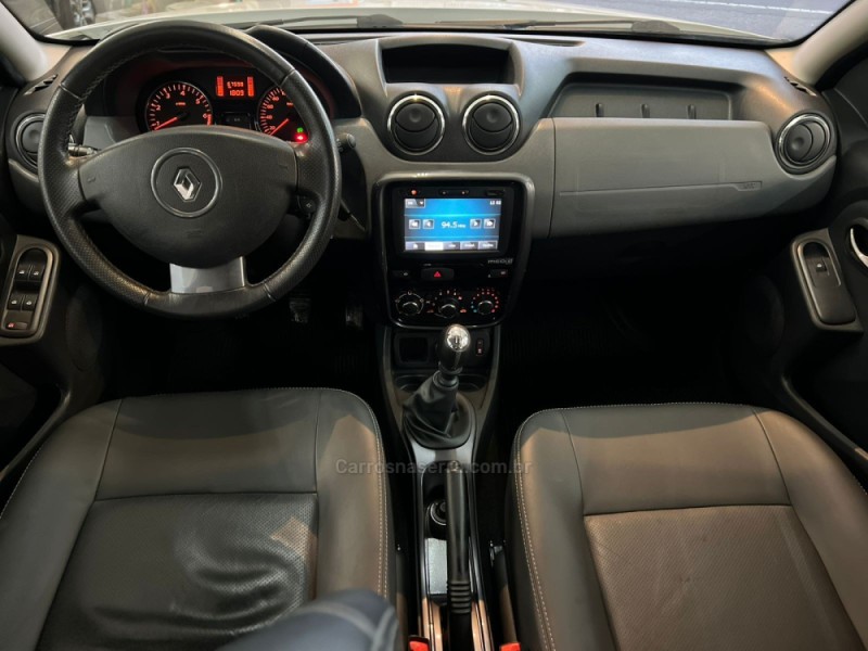 DUSTER 2.0 DYNAMIQUE 4X2 16V FLEX 4P MANUAL - 2015 - CAXIAS DO SUL