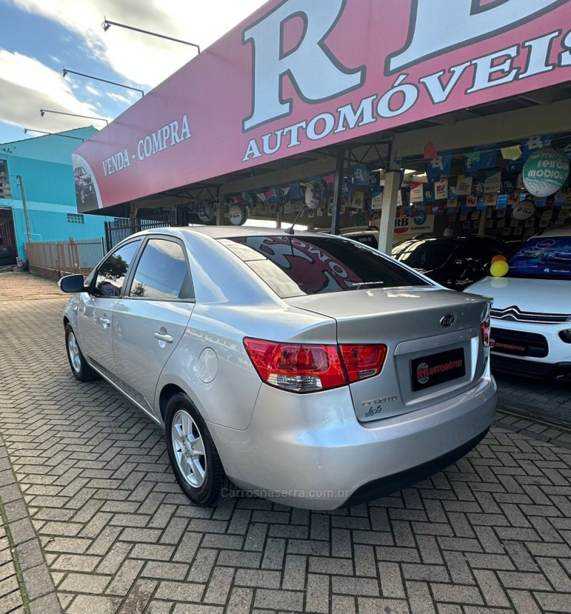 CERATO 1.6 EX2 SEDAN 16V GASOLINA 4P MANUAL - 2011 - PAROBé