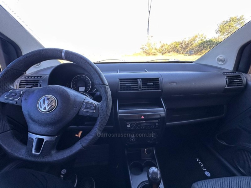 FOX 1.0 MI 8V FLEX 4P MANUAL - 2010 - PORTãO