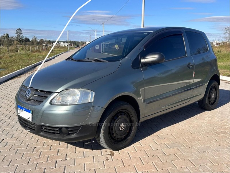 FOX 1.0 MI 8V FLEX 4P MANUAL - 2010 - PORTãO