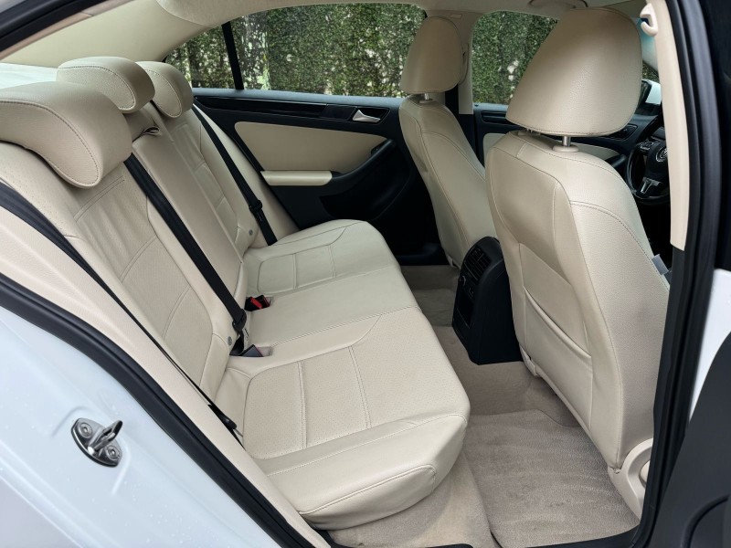 JETTA 2.0 COMFORTLINE FLEX 4P TIPTRONIC - 2014 - CAXIAS DO SUL