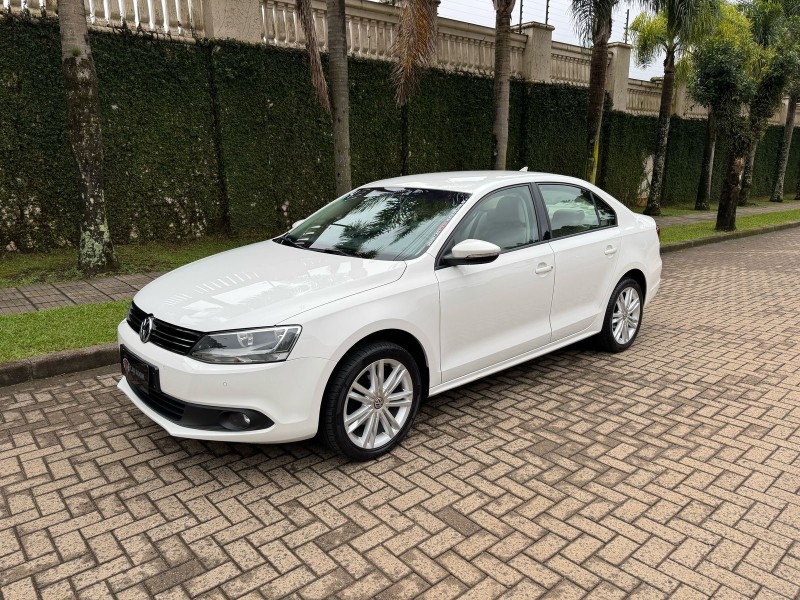 JETTA 2.0 COMFORTLINE FLEX 4P TIPTRONIC - 2014 - CAXIAS DO SUL