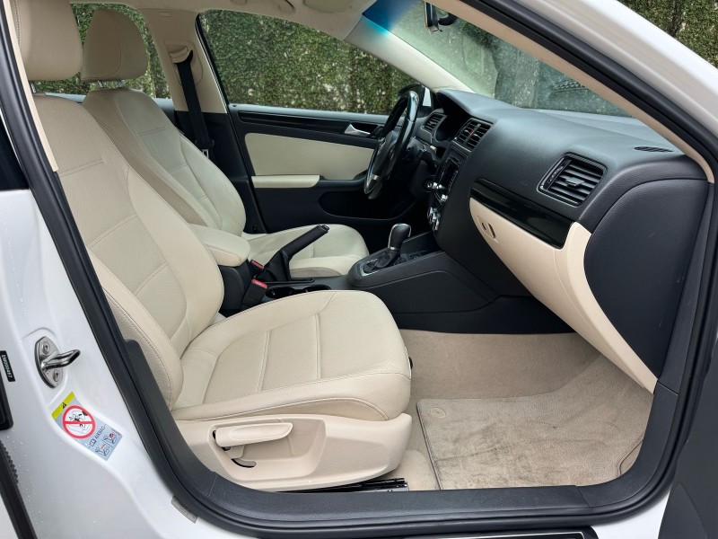 JETTA 2.0 COMFORTLINE FLEX 4P TIPTRONIC - 2014 - CAXIAS DO SUL