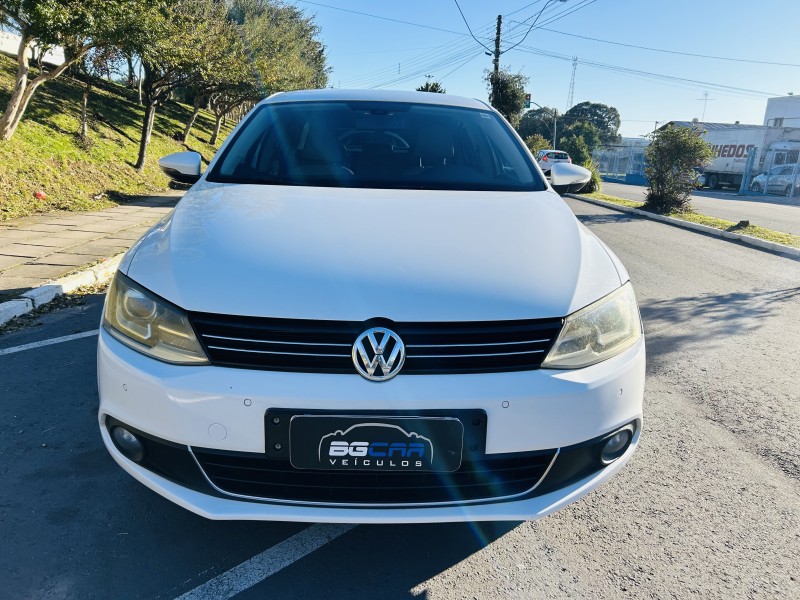 JETTA 2.0 TSI HIGHLINE 211CV GASOLINA 4P TIPTRONIC - 2013 - BENTO GONçALVES