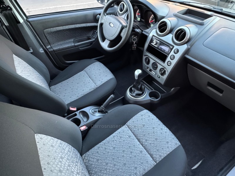 FIESTA 1.6 MPI CLASS HATCH 8V FLEX 4P MANUAL - 2013 - LAGOA VERMELHA