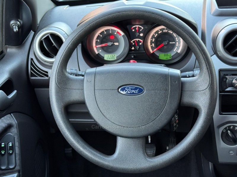 FIESTA 1.6 MPI CLASS HATCH 8V FLEX 4P MANUAL - 2013 - LAGOA VERMELHA