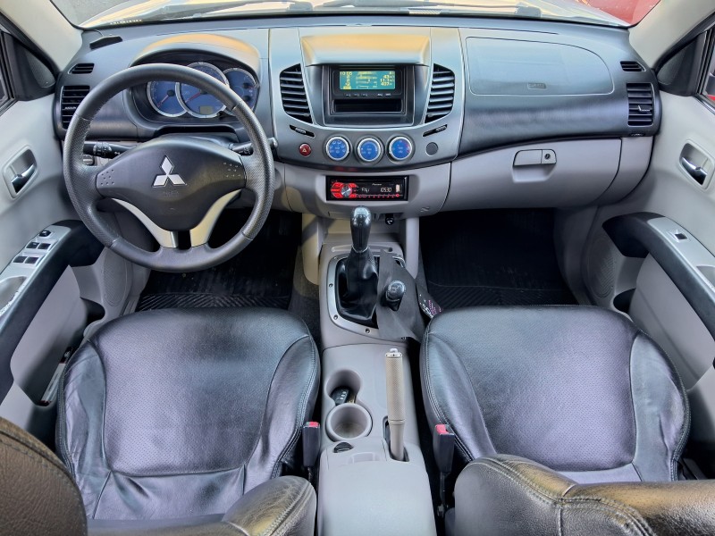 L200 TRITON 3.2 HPE 4X4 CD 16V TURBO INTERCOOLER DIESEL 4P MANUAL - 2009 - SãO SEBASTIãO DO CAí