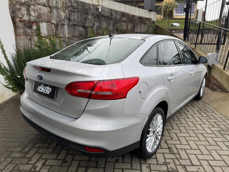 FOCUS 2.0 SE PLUS SEDAN 16V FLEX 4P AUTOMÁTICO - 2018 - FARROUPILHA