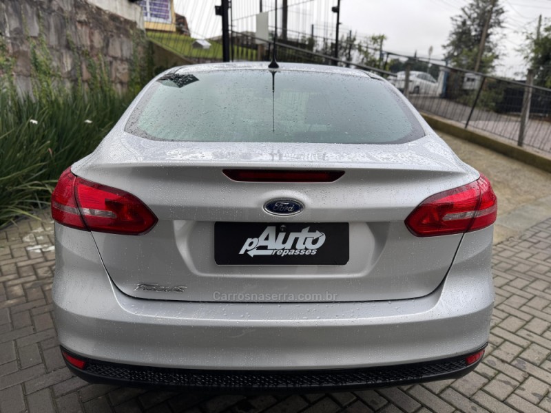 FOCUS 2.0 SE PLUS SEDAN 16V FLEX 4P AUTOMÁTICO - 2018 - FARROUPILHA