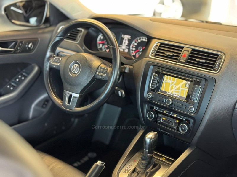 JETTA 2.0 TSI HIGHLINE 200CV GASOLINA 4P TIPTRONIC - 2012 - ESTâNCIA VELHA