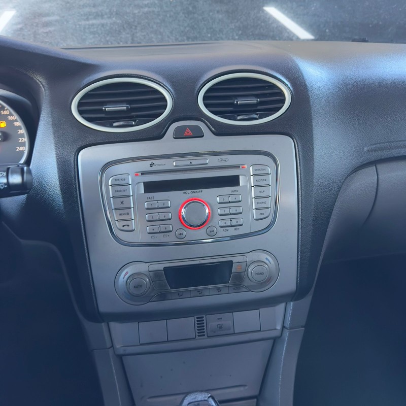 FOCUS 2.0 SE HATCH 16V FLEX 4P AUTO - 2011 - CAXIAS DO SUL