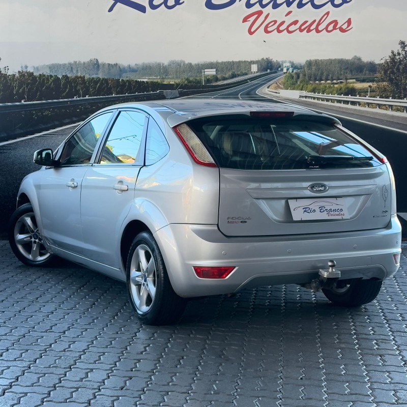 FOCUS 2.0 SE HATCH 16V FLEX 4P AUTO - 2011 - CAXIAS DO SUL