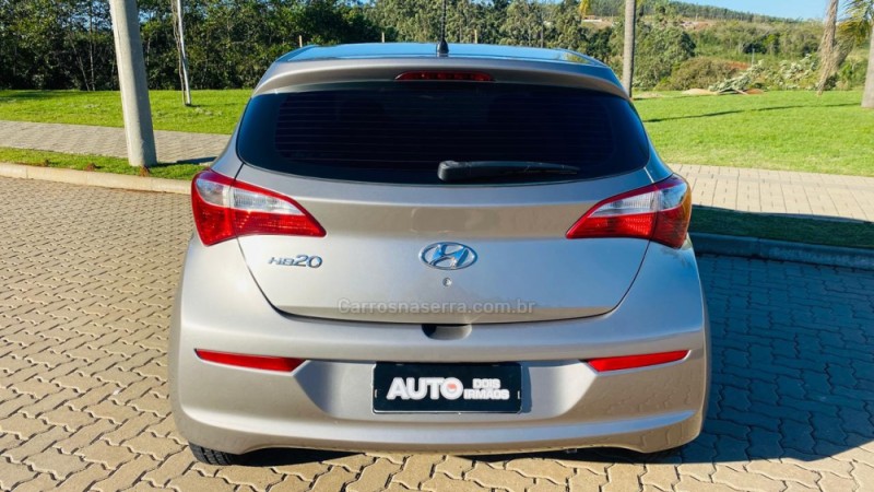 HB20 1.0 COMFORT 12V FLEX 4P MANUAL - 2016 - DOIS IRMãOS