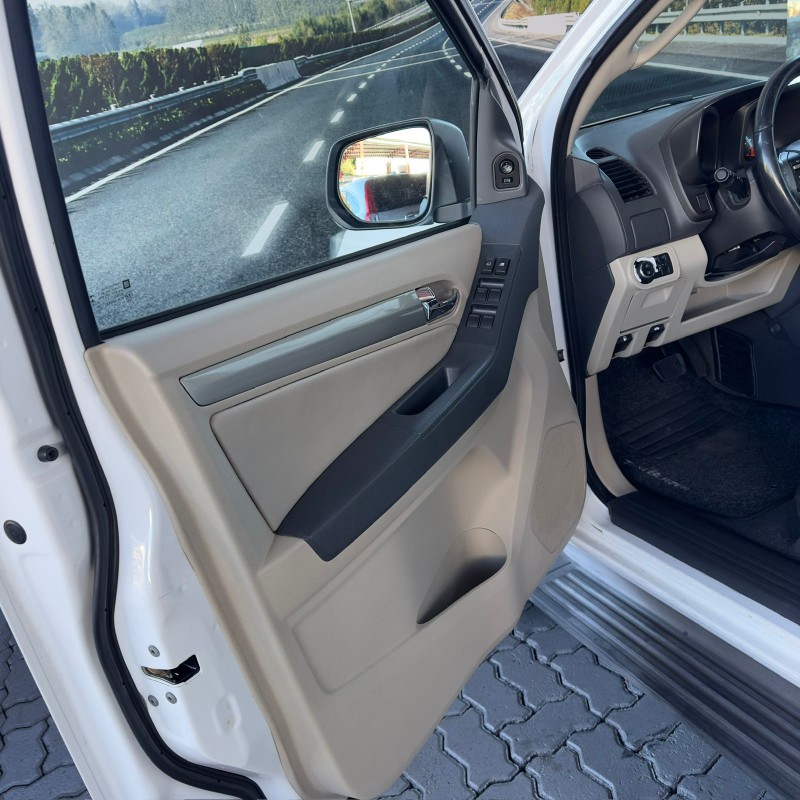 TRAILBLAZER 2.8 LTZ 4X4 16V TURBO DIESEL 4P AUTOMÁTICO - 2014 - CAXIAS DO SUL