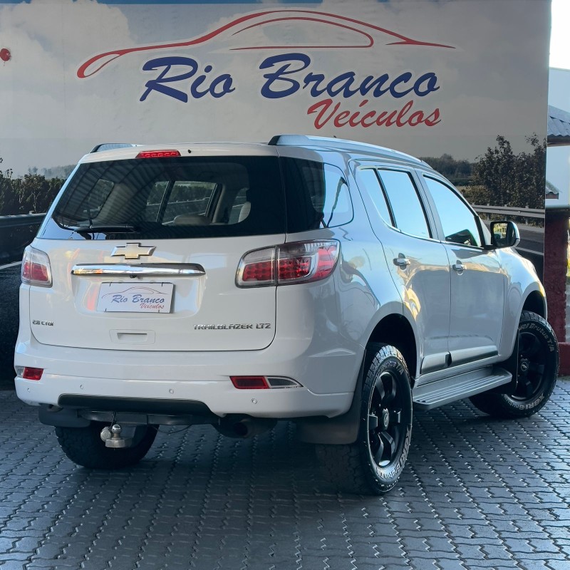 TRAILBLAZER 2.8 LTZ 4X4 16V TURBO DIESEL 4P AUTOMÁTICO - 2014 - CAXIAS DO SUL