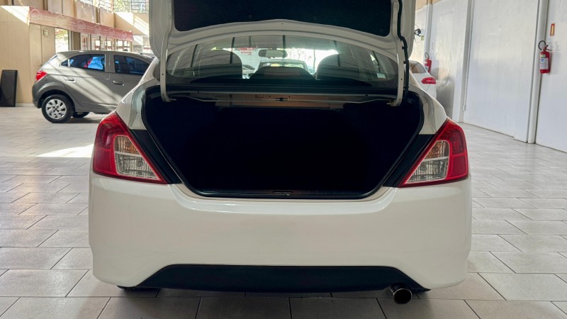 VERSA 1.6 16V FLEX SL 4P XTRONIC - 2018 - ESTâNCIA VELHA