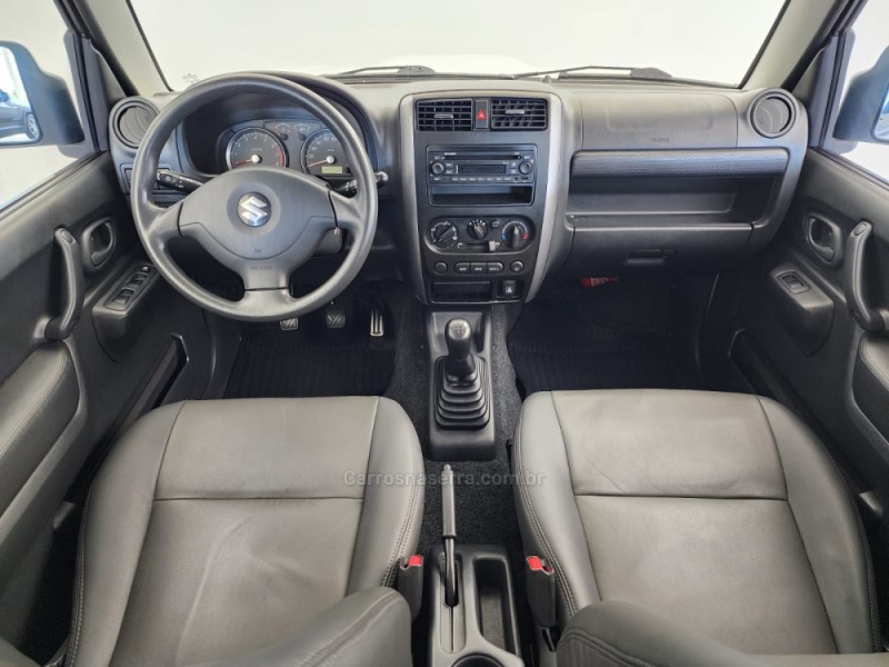 JIMNY 1.3 4ALL 4X4 16V GASOLINA 2P MANUAL - 2015 - CAXIAS DO SUL