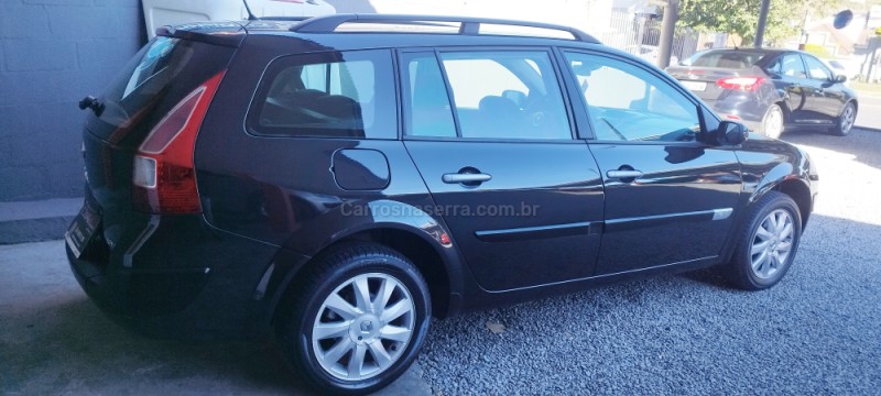 MÉGANE 1.6 DYNAMIQUE GRAND TOUR 16V FLEX 4P MANUAL - 2012 - FARROUPILHA