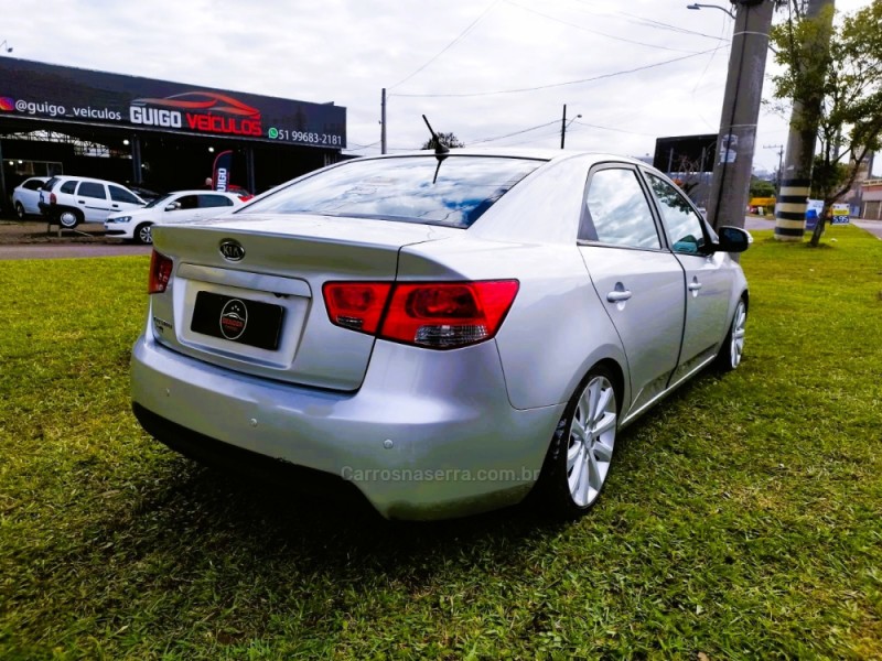 CERATO 1.6 SEDAN 16V GASOLINA 4P MANUAL - 2010 - NOVO HAMBURGO