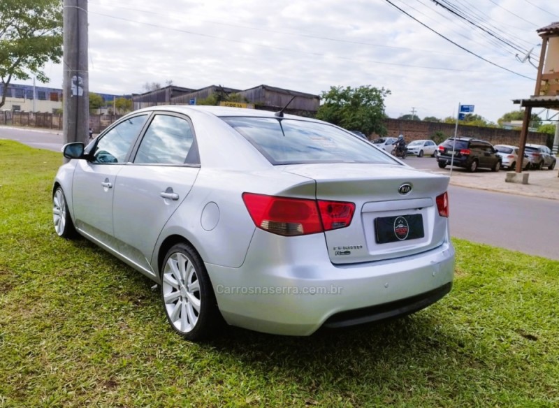CERATO 1.6 SEDAN 16V GASOLINA 4P MANUAL - 2010 - NOVO HAMBURGO