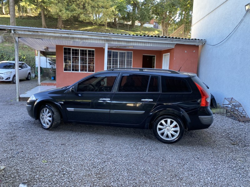 MÉGANE 1.6 DYNAMIQUE GRAND TOUR 16V FLEX 4P MANUAL - 2008 - CAXIAS DO SUL