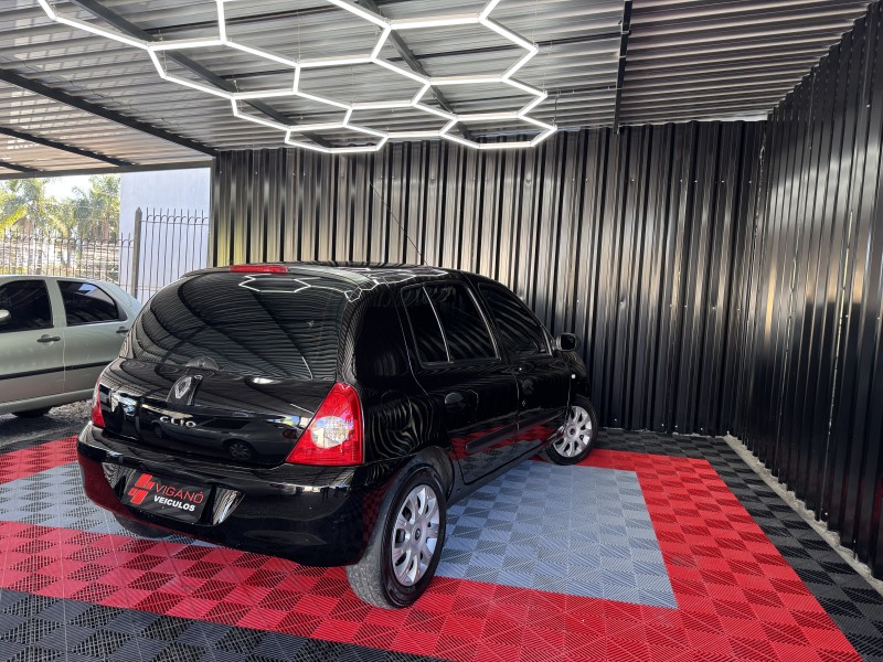 CLIO 1.0 AUTHENTIQUE 16V FLEX 4P MANUAL - 2011 - CAXIAS DO SUL